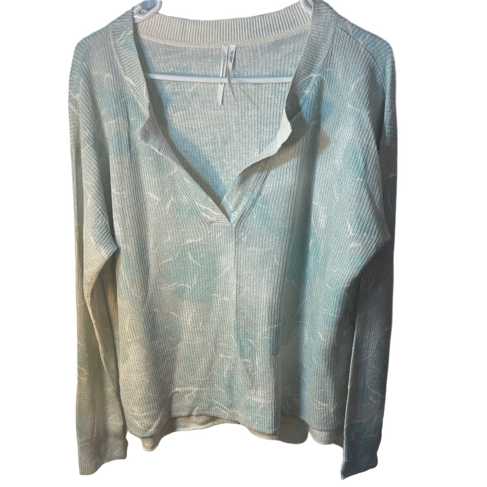 Anthropologie Light Blue V-Neck Sweater Top Size medium linen blend